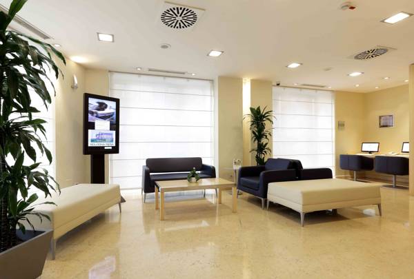 Holiday Inn Milan Garibaldi Station