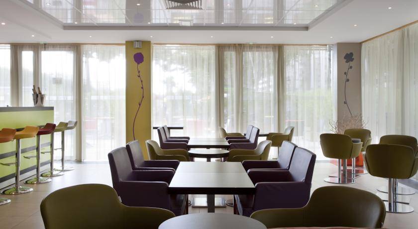 Holiday Inn Express Paris-Canal de la Villette 3* Франция, Париж