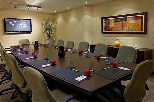 Holiday Inn Express Quebec City-Sainte Foy  3* Канада, Квебек