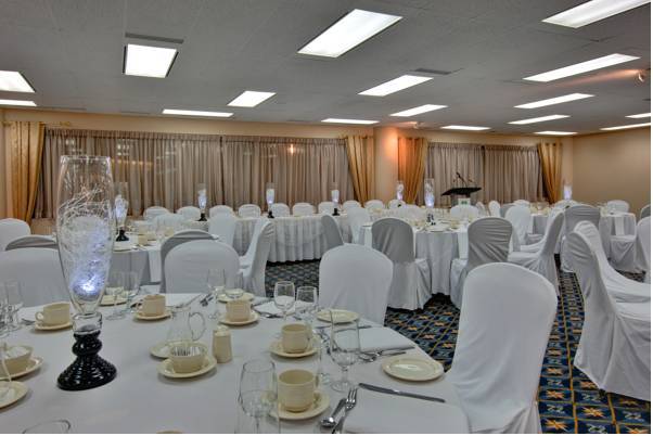 Holiday Inn Harbourview  4* Канада, Дартмут