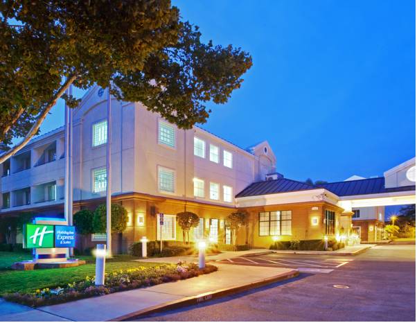 Holiday Inn Express Hotel & Suites San Jose - International Airport 