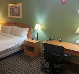 Holiday Inn Express San Jose-Central City  в Калифорнии
