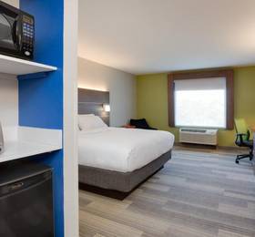 Holiday Inn Express Hotel & Suites Tampa-Fairgrounds-Casino  в Тампе