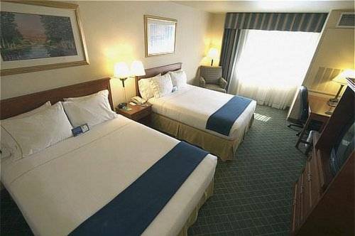 Holiday Inn Express Hotel & Suites Everett  3* США, Эверетт