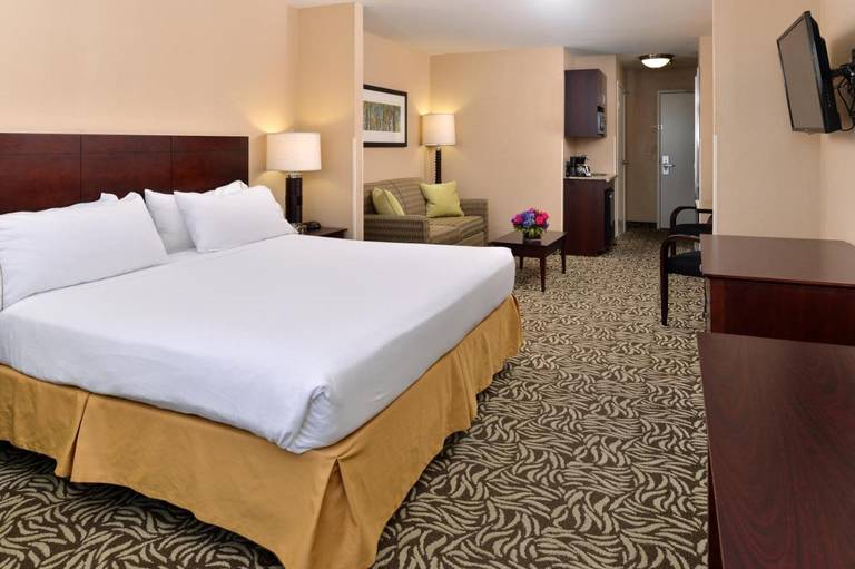 Holiday Inn Express Fresno River Park Highway 41 