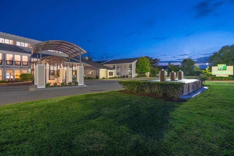 Holiday Inn Cape Cod - Hyannis 