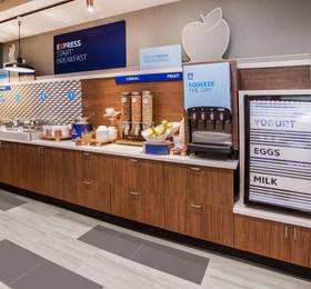 Holiday Inn Express Lynchburg  в Линчберге