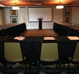 Туры в Holiday Inn Express & Suites Huntsville Airport  в США