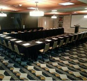 Holiday Inn Express & Suites Huntsville Airport  в Мэдисоне (шт. Висконсин)