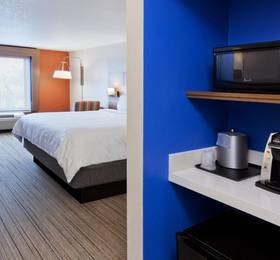 Туры в Holiday Inn Express Rome-East  в США
