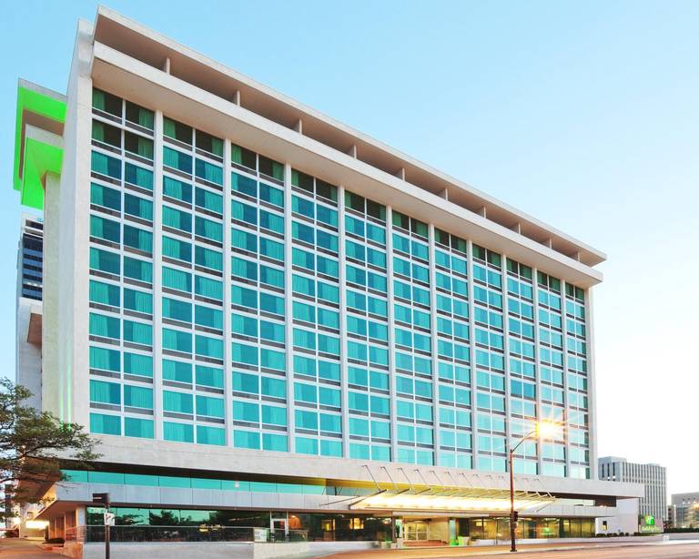 Holiday Inn Tulsa City Center 