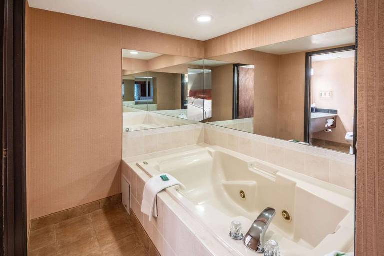 Holiday Inn Summit County-Frisco 