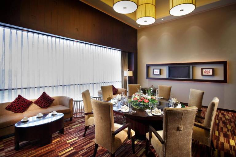 Holiday Inn Chengdu Century City - East