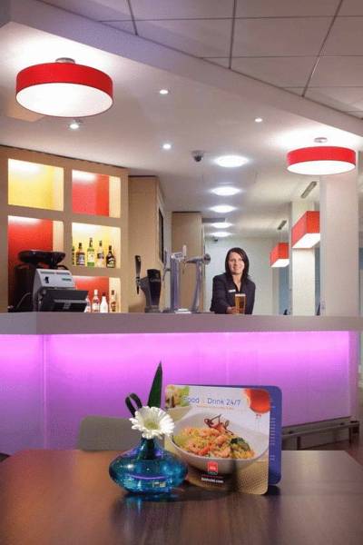 Premier Inn Manchester City Centre Portland Street