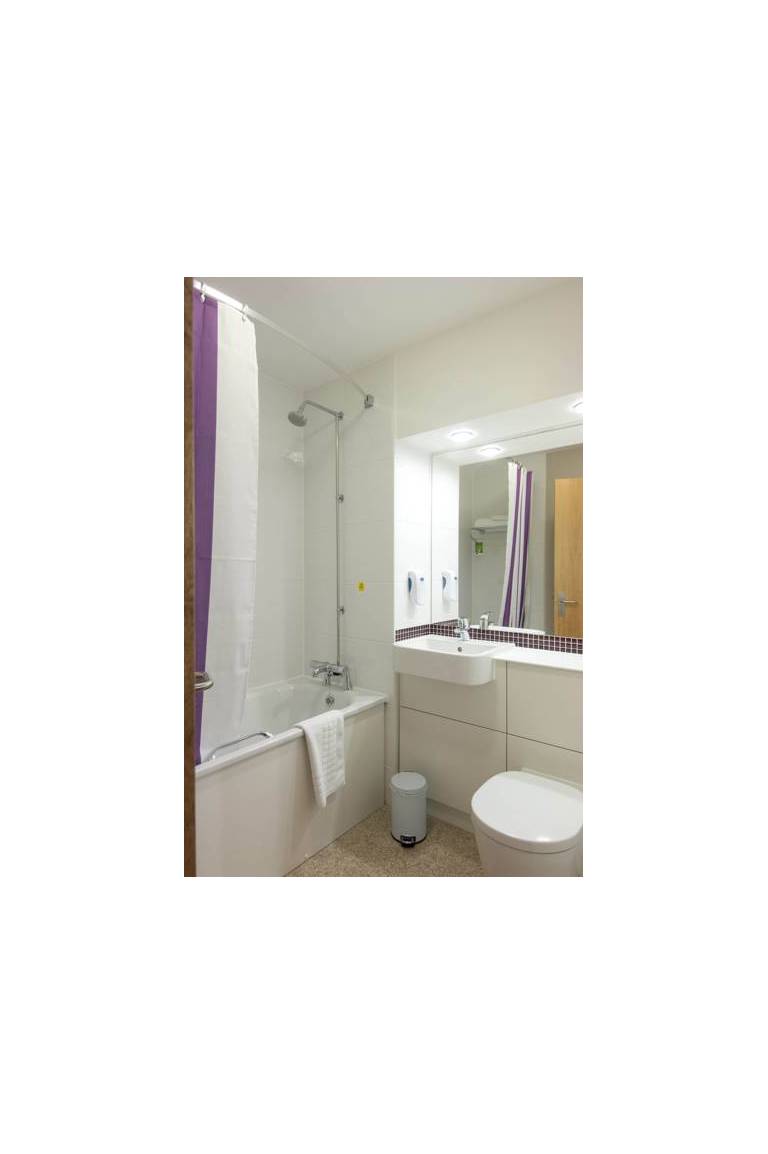 Premier Inn Castleford (Xscape, M62, Jct 32) 