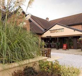 Premier Inn Crewe West  в Кру