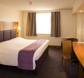 Premier Inn Swansea Waterfront  в Суонси