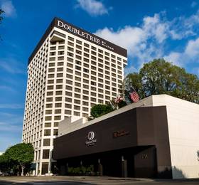 DoubleTree by Hilton Hotel Los Angeles Downtown в Лос-Анджелесе