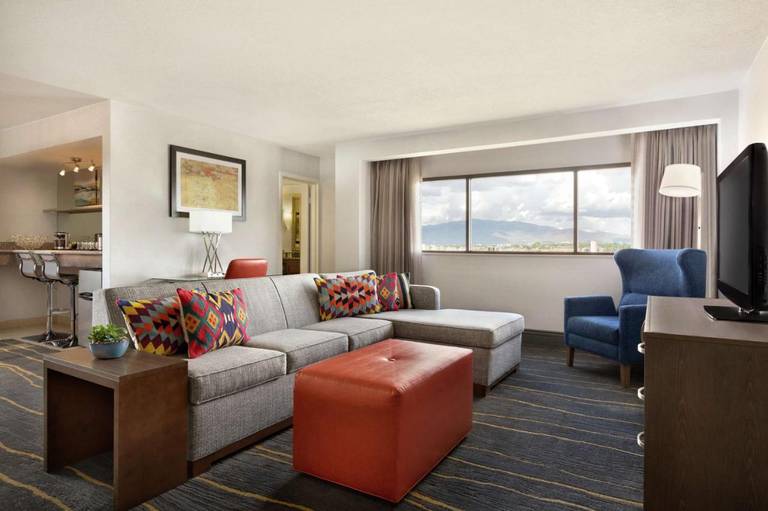 DoubleTree by Hilton Downtown Albuquerque 