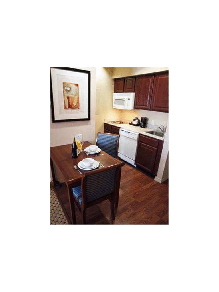 Homewood Suites by Hilton El Paso Airport 