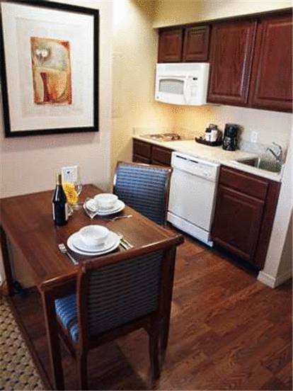 Homewood Suites by Hilton El Paso Airport 