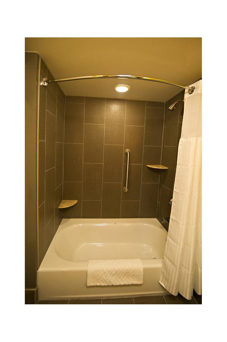 DoubleTree by Hilton Huntsville-South 