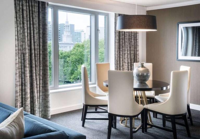 Four Seasons Hotel Philadelphia 