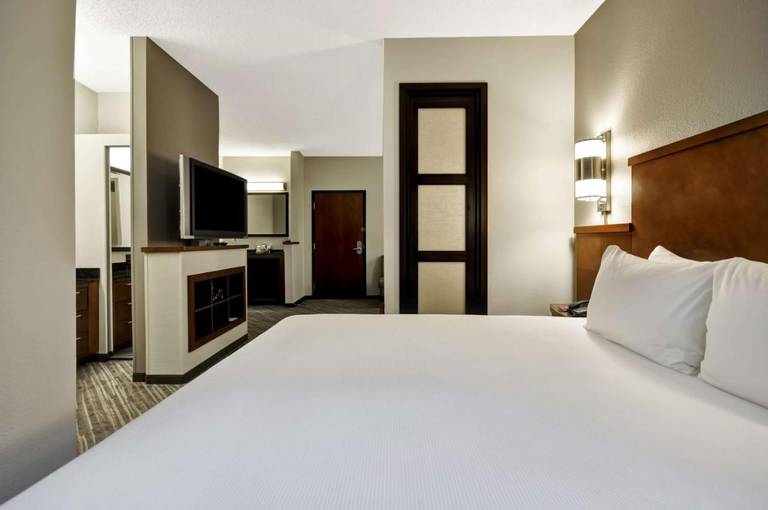 Hyatt Place Tampa Airport 