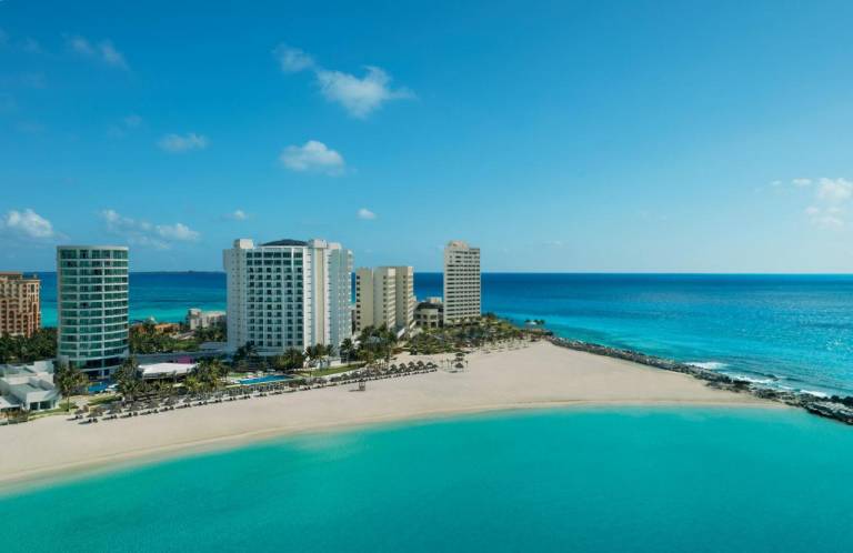 Krystal Grand Cancun
