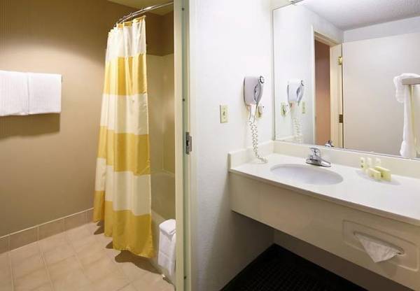 Courtyard by Marriott Tulsa Central  3* США, Талса