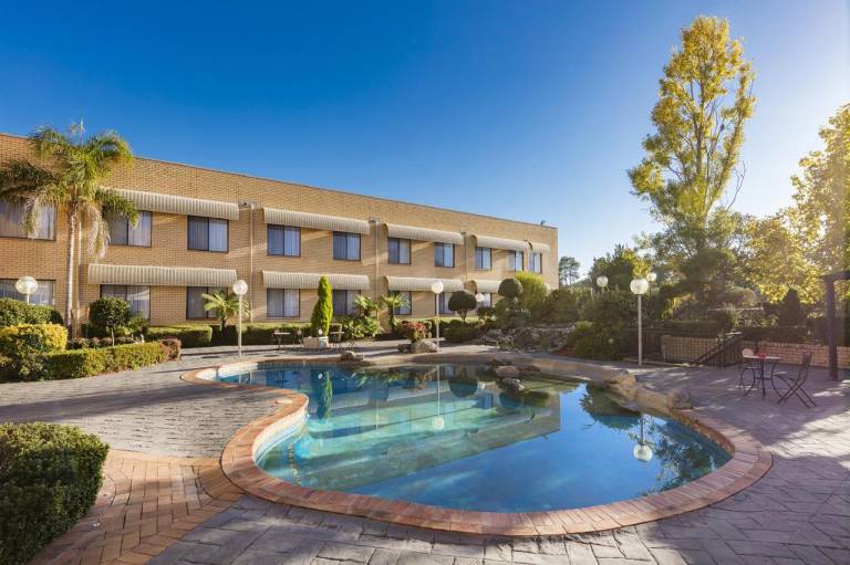 Best Western Plus Garden City Hotel Canberra