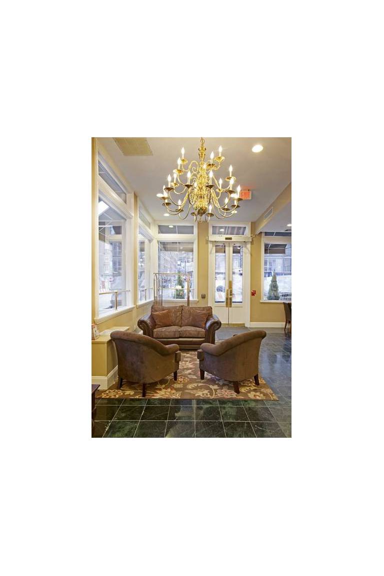 Best Western Plus Seaport Inn Downtown 
