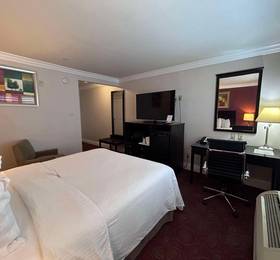 Best Western Burbank Airport Inn  в Лос-Анджелесе