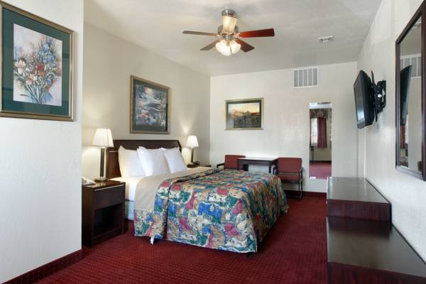 Days Inn and Suites Mesa 