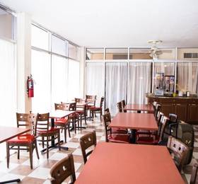 Туры в Days Inn Alexandria South  в США
