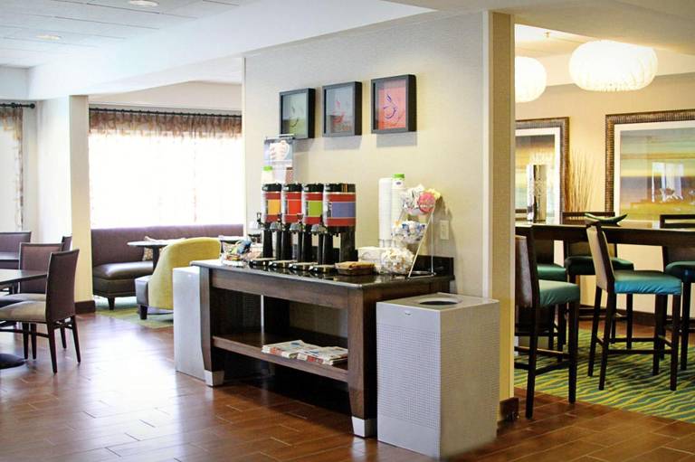 Hampton Inn Tampa-Rocky Point 