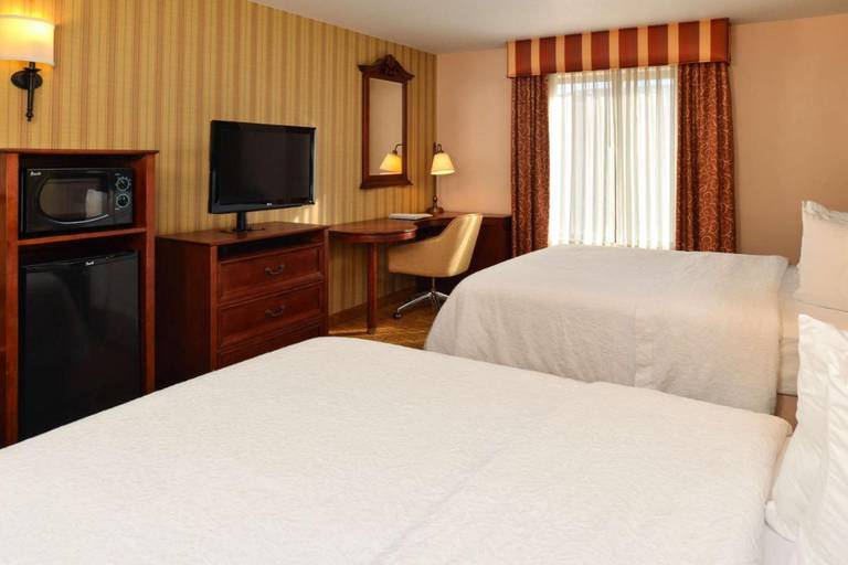 Hampton Inn & Suites Albuquerque-Coors Road 