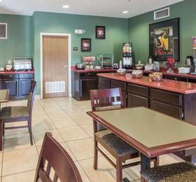 Отдых в Hampton Inn Albuquerque-Airport  - США, Альбукерке