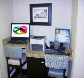 Hampton Inn Portsmouth  в Портсмуте