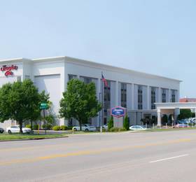 Hampton Inn Springfield  в Спрингфилде