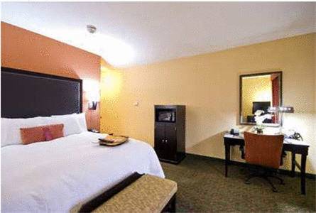 Hampton Inn & Suites Waco-South 