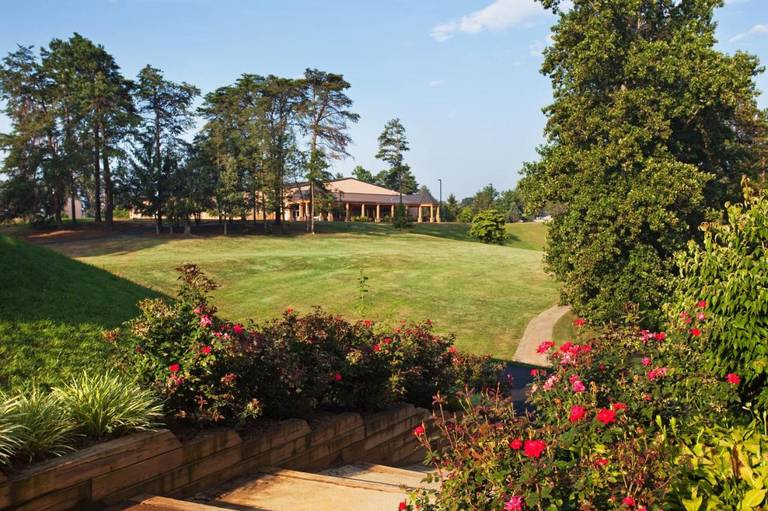 Crowne Plaza Resort Asheville 