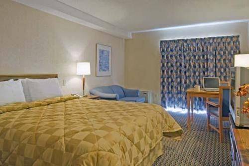 Comfort Inn Toronto North  2* Канада, Торонто