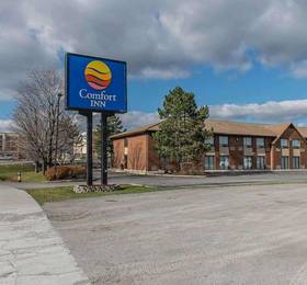 Comfort Inn Highway 401  в Кингстоне