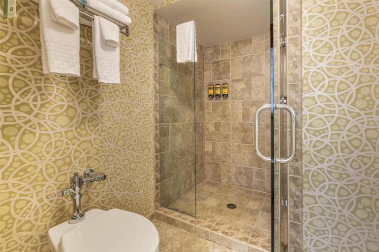 The Best Western Normandy Inn & Suites 