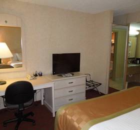 Best Western Inn Buffalo Airport  в Буффало