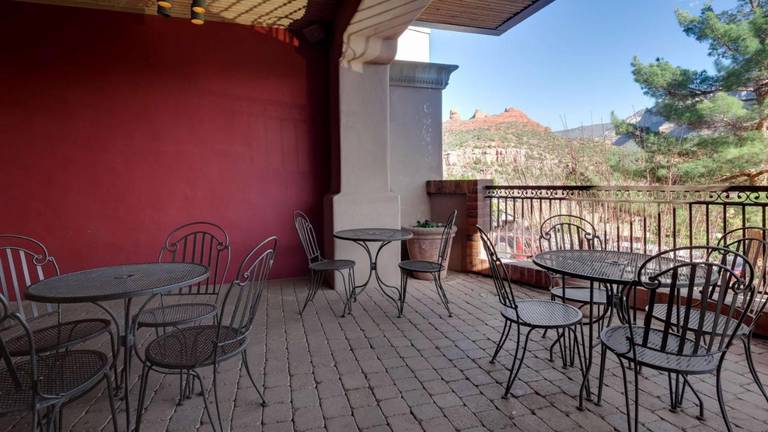 Best Western Plus Arroyo Roble Hotel & Creekside Villas 