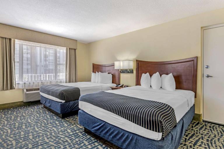 Best Western Ocean Beach Hotel & Suites 