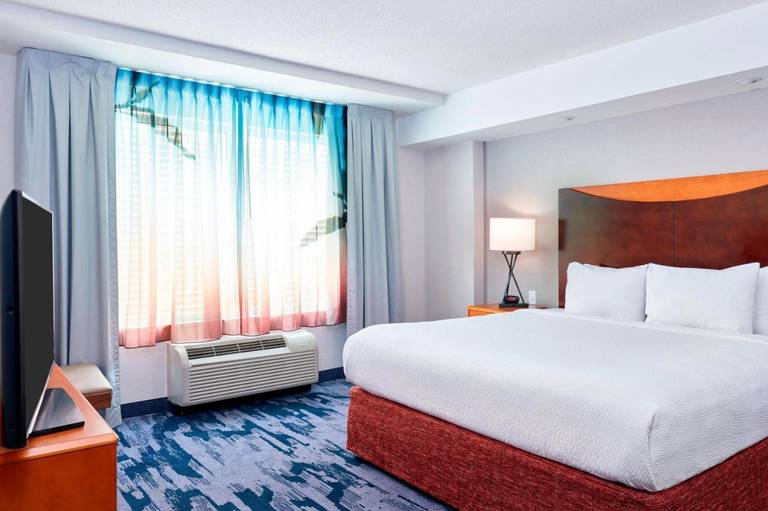 Fairfield Inn Suites Indianapolis Downtown 