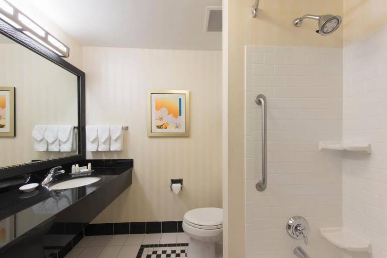 Fairfield Inn & Suites Omaha Downtown 